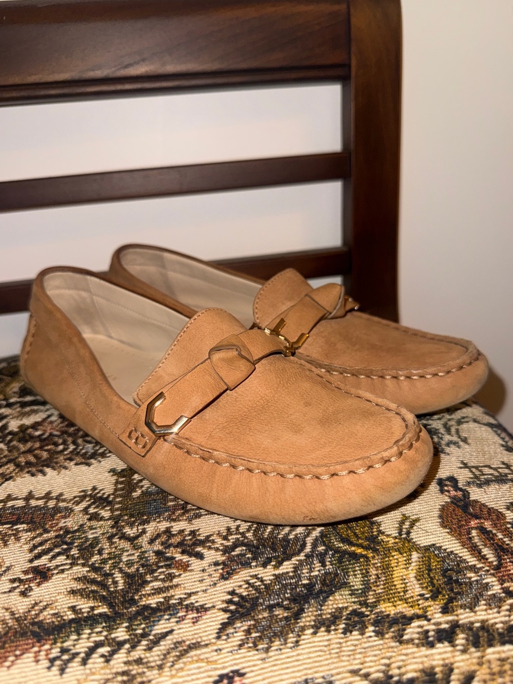 Cole Haan Evelyn Bow Driver Loafers Birch Beige Nubuck Suede Women’s 7B - Picture 8 of 16